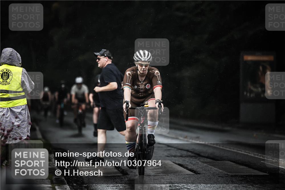 13.09.2026 - Stadtparktriathlon H.Heesch http://msf.ph/oto/10307964 13.09.2026 11:40:55 Radfahren 594, 755, 765, 766 meine-sportfotos.de