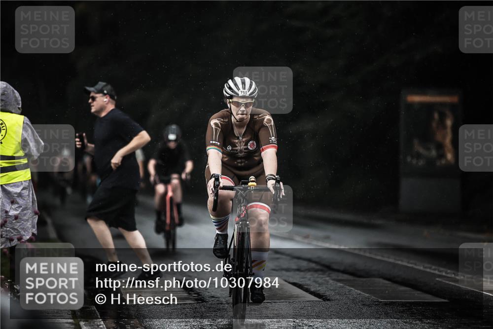 13.09.2026 - Stadtparktriathlon H.Heesch http://msf.ph/oto/10307984 13.09.2026 11:40:55 Radfahren 594, 755, 765, 766 meine-sportfotos.de