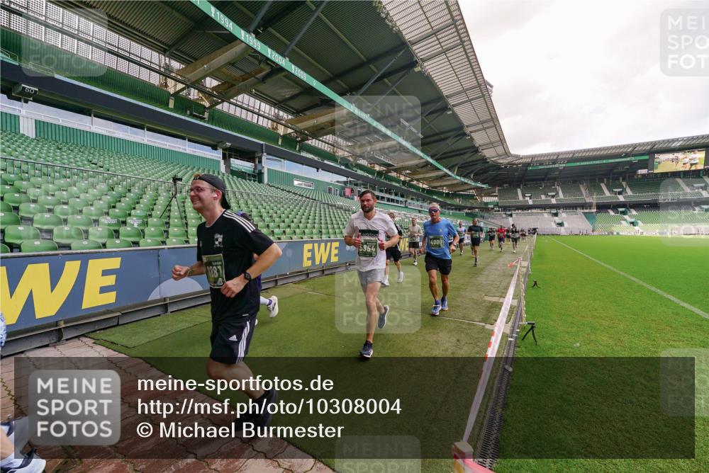 13.09.2026 - 21. swb-Marathon Bremen Michael Burmester http://msf.ph/oto/10308004 13.09.2026 13:03:04 Laufen im Stadion 150, 210, 488, 531, 596, 722, 725, 762, 881, 936, 940, 946, 1006, 1014, 1163, 1250, 1436, 1458, 1460, 1611, 1649, 1771, 2033, 2047, 2062, 2223, 2276, 2292, 2345, 2364, 2378, 2421, 2434, 2513, 2625, 2638, 2666, 2668, 2779, 2900, 2934, 2977, 2987, 3013, 3044, 3114, 3135, 3163, 3164, 3187, 3248, 3258, 3294, 3334, 3360, 3392, 3402, 3460, 3496, 3510, 3527, 3576, 3579, 3585, 3597, 3603, 3618, 3667, 3721, 3806, 3846, 3852, 3859, 3893, 3938, 3970, 3983, 4000, 4077, 4133, 4506, 4558 meine-sportfotos.de