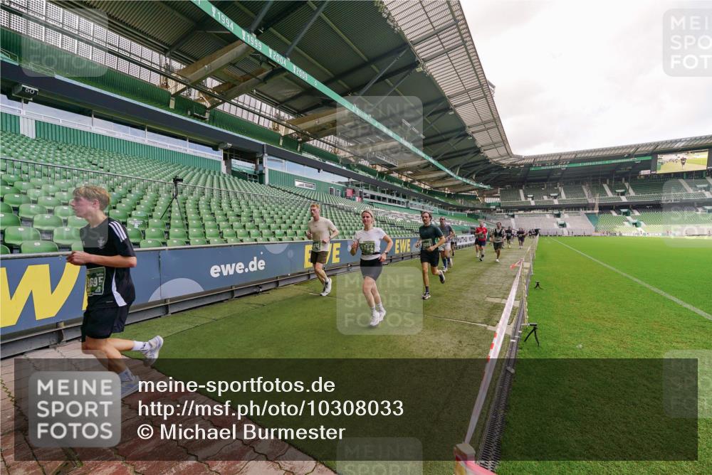13.09.2026 - 21. swb-Marathon Bremen Michael Burmester http://msf.ph/oto/10308033 13.09.2026 13:03:06 Laufen im Stadion 150, 210, 488, 531, 596, 722, 725, 762, 881, 936, 940, 946, 1006, 1014, 1163, 1250, 1436, 1458, 1460, 1611, 1649, 1771, 2047, 2062, 2223, 2276, 2292, 2345, 2364, 2378, 2421, 2434, 2513, 2625, 2638, 2666, 2668, 2779, 2900, 2934, 2977, 2987, 3013, 3044, 3114, 3135, 3163, 3164, 3187, 3248, 3258, 3294, 3334, 3360, 3392, 3402, 3460, 3496, 3510, 3527, 3576, 3579, 3585, 3597, 3603, 3618, 3667, 3721, 3806, 3846, 3852, 3859, 3893, 3938, 3970, 3983, 4000, 4077, 4133, 4506, 4558 meine-sportfotos.de