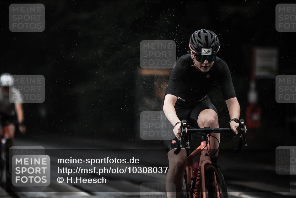 13.09.2026 - Stadtparktriathlon H.Heesch http://msf.ph/oto/10308037 13.09.2026 11:40:58 Radfahren 594, 700, 755, 765, 766, 770, 885 meine-sportfotos.de