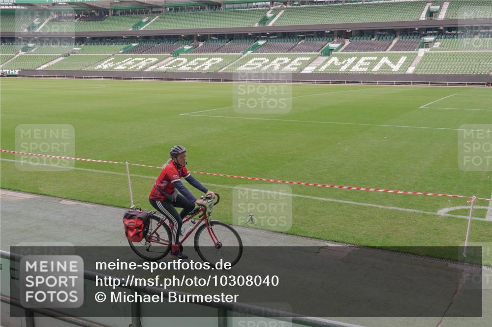 13.09.2026 - 21. swb-Marathon Bremen Michael Burmester http://msf.ph/oto/10308040 13.09.2026 12:38:58 Laufen im Stadion 277, 346, 807, 895, 901, 1090, 1118, 1248, 1320, 1323, 1472, 1508, 1576, 1587, 1604, 1717, 1751, 1758, 1795, 1800, 1852, 1911, 2049, 2099, 2141, 2352, 2670, 3080, 3606, 3744, 5160, 5163, 5912, 6112, 7650, 8077, 8081, 8467, 9399, 9522, 9617, 9630, 250, 272, 365, 850, 1089, 1288, 1550, 1875, 1993, 4232, 7692, 8075, 13033 meine-sportfotos.de