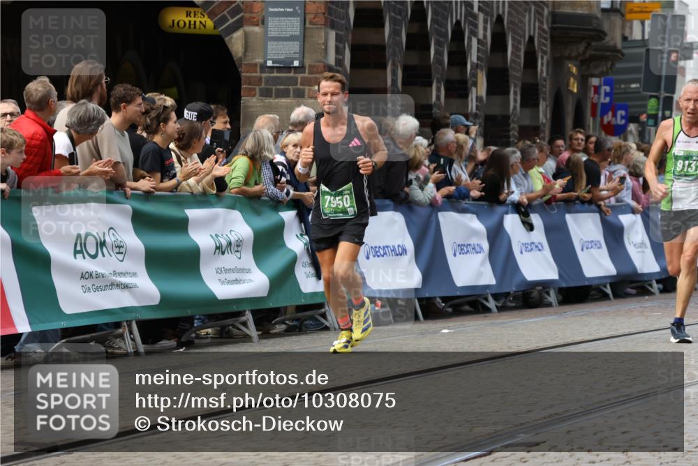 13.09.2026 - 21. swb-Marathon Bremen Strokosch-Dieckow http://msf.ph/oto/10308075 13.09.2026 13:01:38 Ziel 1411, 1619, 3019, 4328, 5663, 5996, 1614, 4696, 7950, 9137 meine-sportfotos.de