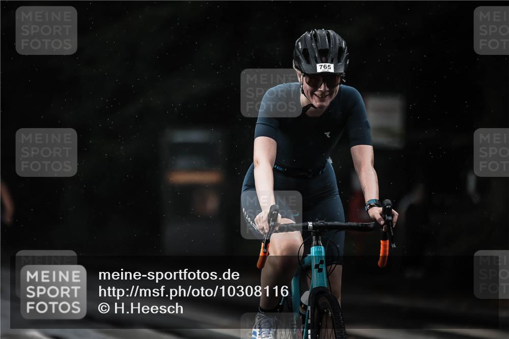 13.09.2026 - Stadtparktriathlon H.Heesch http://msf.ph/oto/10308116 13.09.2026 11:41:01 Radfahren 594, 700, 755, 765, 766, 770, 885 meine-sportfotos.de