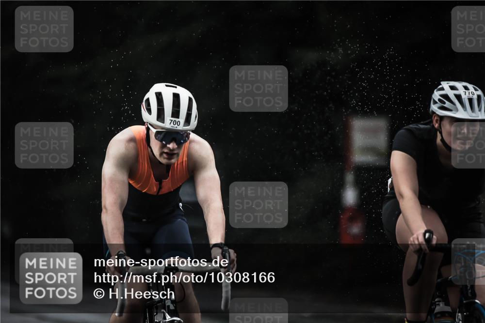 13.09.2026 - Stadtparktriathlon H.Heesch http://msf.ph/oto/10308166 13.09.2026 11:41:04 Radfahren 594, 700, 712, 751, 765, 770, 885 meine-sportfotos.de