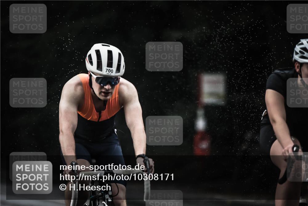 13.09.2026 - Stadtparktriathlon H.Heesch http://msf.ph/oto/10308171 13.09.2026 11:41:04 Radfahren 594, 700, 712, 751, 765, 770, 885 meine-sportfotos.de
