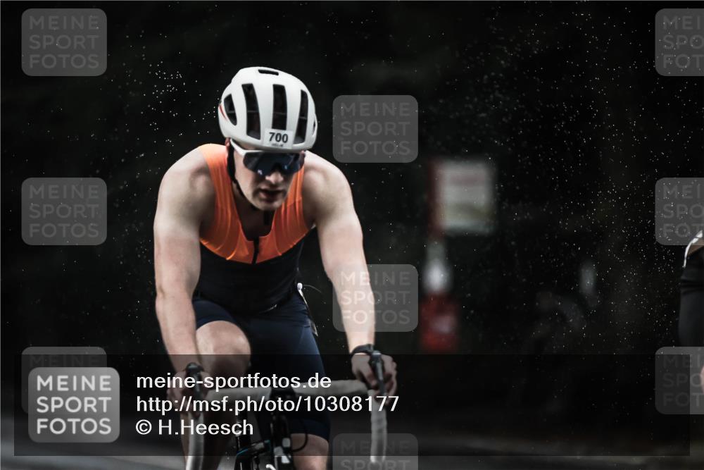 13.09.2026 - Stadtparktriathlon H.Heesch http://msf.ph/oto/10308177 13.09.2026 11:41:05 Radfahren 594, 700, 712, 751, 765, 770, 805, 885 meine-sportfotos.de