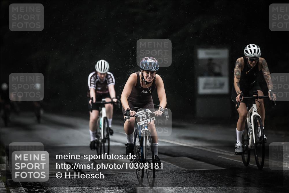 13.09.2026 - Stadtparktriathlon H.Heesch http://msf.ph/oto/10308181 13.09.2026 11:41:10 Radfahren 700, 712, 735, 751, 770, 805, 922 meine-sportfotos.de