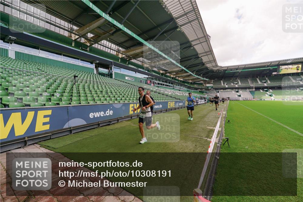 13.09.2026 - 21. swb-Marathon Bremen Michael Burmester http://msf.ph/oto/10308191 13.09.2026 13:03:25 Laufen im Stadion 150, 209, 210, 488, 596, 722, 725, 762, 881, 936, 940, 1014, 1163, 1250, 1343, 1458, 1460, 1479, 1611, 1649, 1653, 1771, 2223, 2276, 2292, 2345, 2364, 2378, 2421, 2434, 2513, 2625, 2666, 2668, 2779, 2851, 2891, 2900, 2934, 2977, 2987, 3013, 3044, 3114, 3135, 3163, 3164, 3187, 3248, 3258, 3294, 3334, 3360, 3402, 3425, 3454, 3460, 3496, 3510, 3576, 3579, 3585, 3597, 3603, 3618, 3721, 3846, 3852, 3859, 3893, 3938, 3970, 3983, 4000, 4077, 4133, 4506, 4558 meine-sportfotos.de