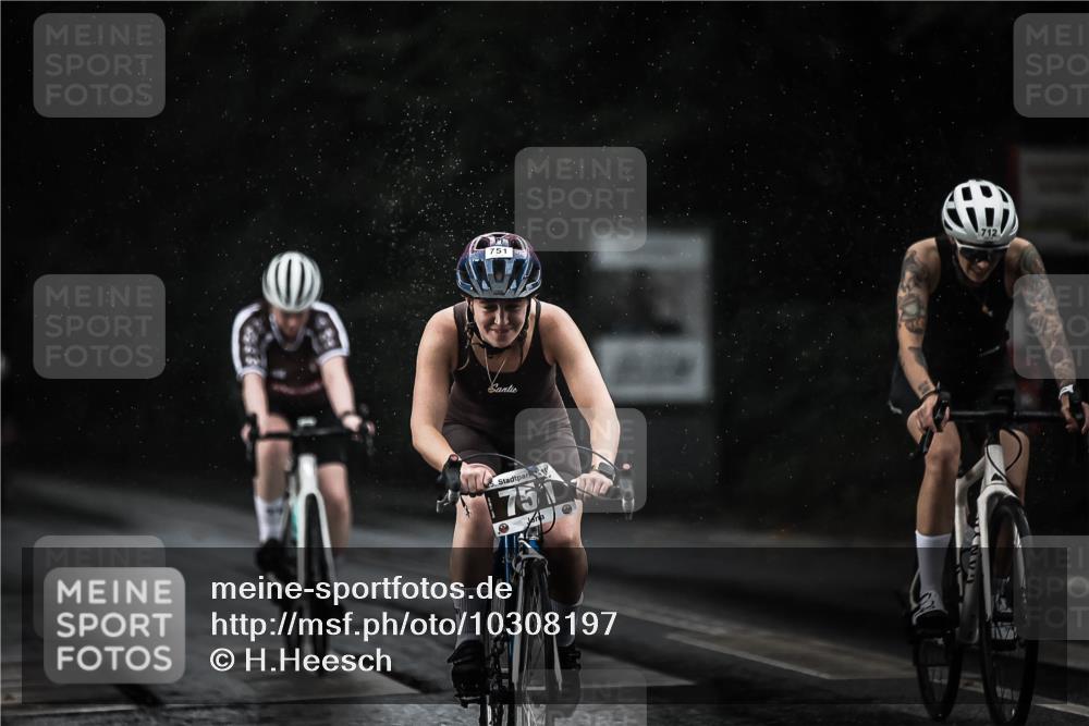 13.09.2026 - Stadtparktriathlon H.Heesch http://msf.ph/oto/10308197 13.09.2026 11:41:10 Radfahren 700, 712, 735, 751, 770, 805, 922 meine-sportfotos.de