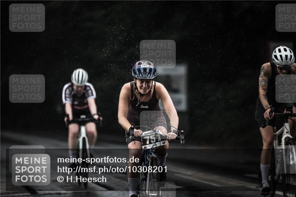 13.09.2026 - Stadtparktriathlon H.Heesch http://msf.ph/oto/10308201 13.09.2026 11:41:10 Radfahren 700, 712, 735, 751, 770, 805, 922 meine-sportfotos.de