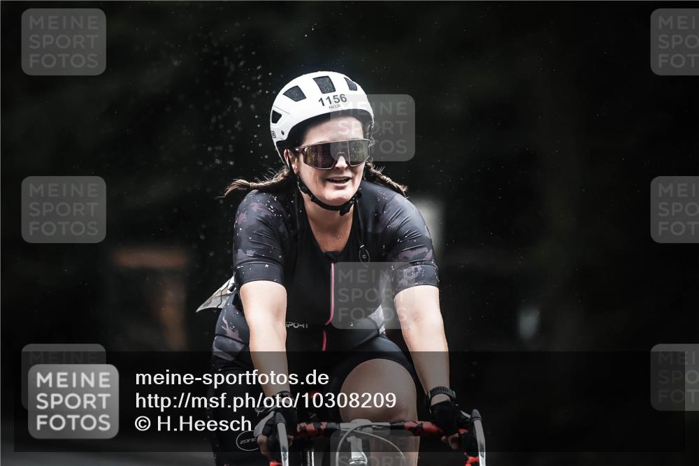 13.09.2026 - Stadtparktriathlon H.Heesch http://msf.ph/oto/10308209 13.09.2026 12:48:01 Radfahren 1109, 1128, 1156, 1192, 1297 meine-sportfotos.de
