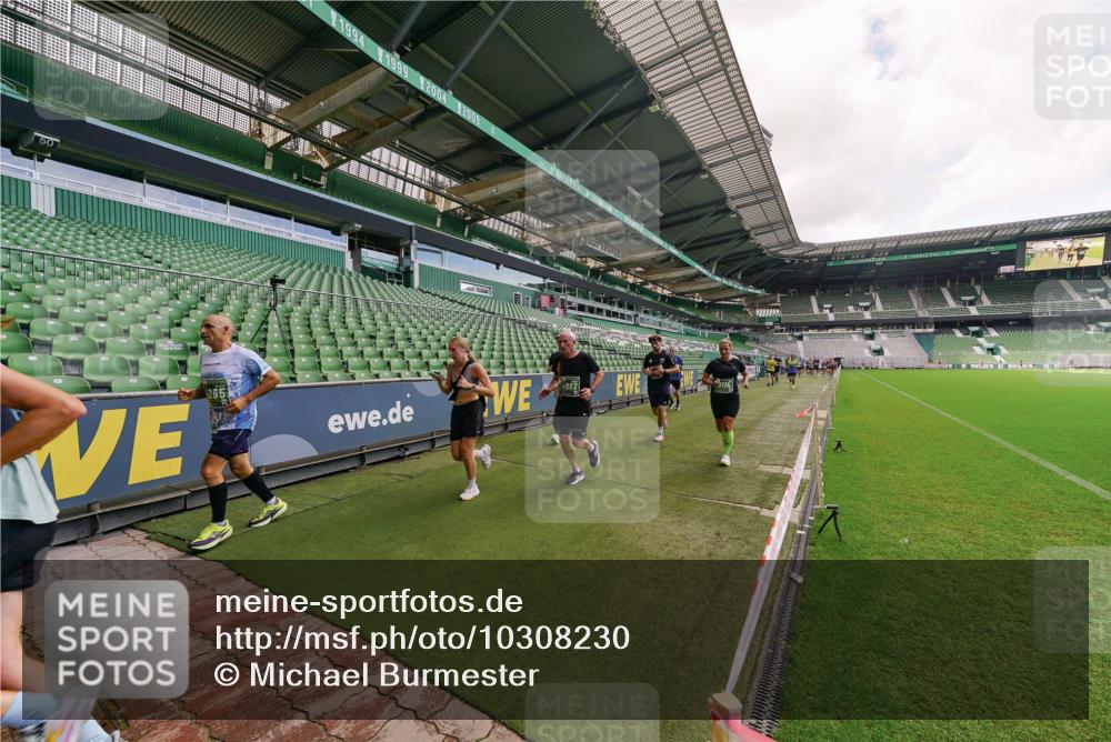 13.09.2026 - 21. swb-Marathon Bremen Michael Burmester http://msf.ph/oto/10308230 13.09.2026 13:03:33 Laufen im Stadion 209, 210, 488, 534, 596, 722, 725, 762, 881, 936, 940, 1014, 1250, 1343, 1458, 1460, 1479, 1611, 1649, 1653, 1771, 2223, 2276, 2292, 2345, 2364, 2369, 2378, 2421, 2434, 2513, 2625, 2666, 2668, 2779, 2851, 2891, 2900, 2934, 2977, 3013, 3028, 3114, 3135, 3163, 3164, 3258, 3360, 3402, 3425, 3454, 3460, 3496, 3510, 3521, 3576, 3579, 3585, 3597, 3603, 3618, 3721, 3796, 3846, 3852, 3859, 3893, 3938, 3970, 3983, 4000, 4077, 4133, 4506, 4558, 242 meine-sportfotos.de