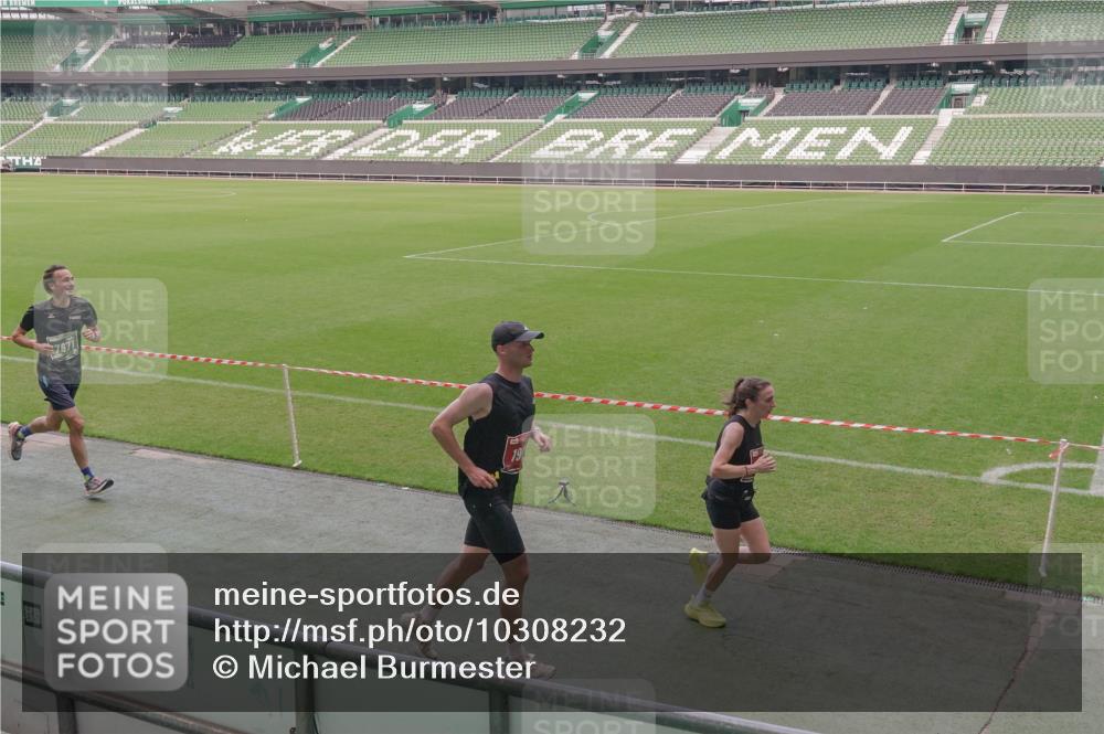 13.09.2026 - 21. swb-Marathon Bremen Michael Burmester http://msf.ph/oto/10308232 13.09.2026 12:39:39 Laufen im Stadion 277, 453, 807, 862, 901, 1248, 1320, 1323, 1379, 1472, 1508, 1540, 1576, 1587, 1717, 1751, 1758, 1795, 1800, 1852, 1901, 1911, 1950, 2049, 2099, 2141, 2352, 3080, 3606, 3744, 4381, 5160, 5163, 5912, 6112, 6630, 7118, 7671, 8077, 8467, 9399, 9630, 10034, 13080, 365, 850, 1288, 1485, 1550, 1583, 1875, 1993, 2073, 3617, 4232, 7244, 7692, 7768, 8075, 13033 meine-sportfotos.de