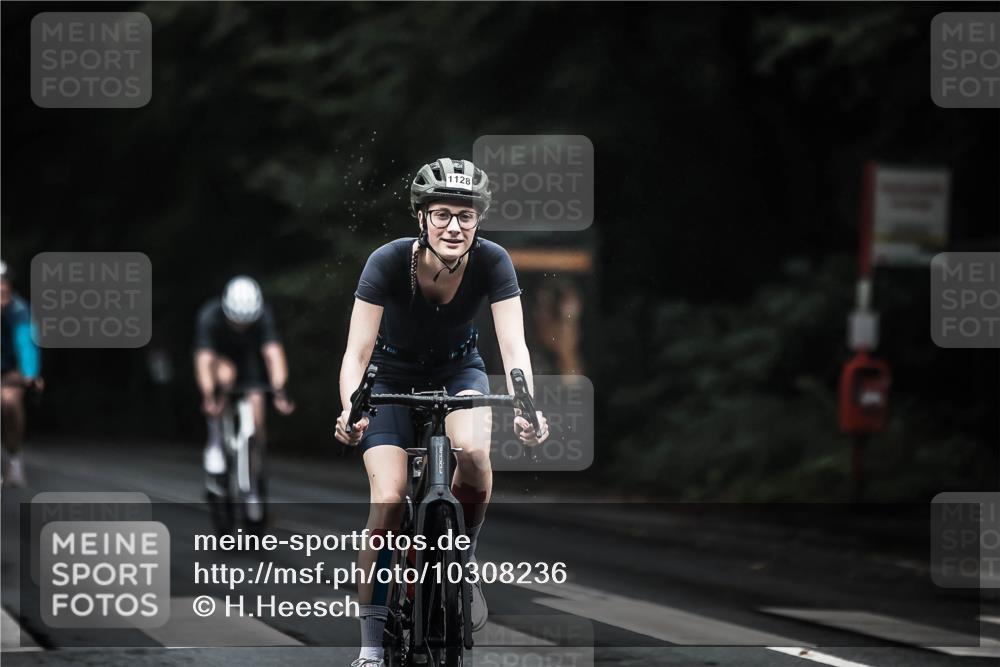 13.09.2026 - Stadtparktriathlon H.Heesch http://msf.ph/oto/10308236 13.09.2026 12:48:06 Radfahren 1091, 1128, 1156, 1163, 1224, 1231, 1268, 1291 meine-sportfotos.de