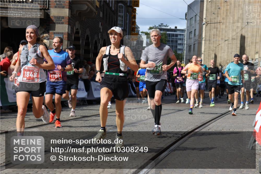 13.09.2026 - 21. swb-Marathon Bremen Strokosch-Dieckow http://msf.ph/oto/10308249 13.09.2026 13:30:25 Ziel 1205, 1308, 1611, 1653, 1759, 1780, 1848, 1909, 1938, 2126, 2364, 3190, 5039, 5198, 5348, 5615, 5631, 6225, 6720, 6942, 6992, 6994, 7184, 7609, 7932, 7966, 8110, 8115, 8441, 8470, 9104, 9125, 9529, 625, 1067, 2369, 2452, 2723, 3163, 3164, 3425, 4058, 4206, 4332, 4342, 4415, 4425, 4748, 4757, 5506, 5551, 6134, 6347, 6523, 6988, 7253, 7567, 7645, 8116, 8117, 8762, 8878, 8966, 9011, 9108, 9692, 9695, 9699, 9825 meine-sportfotos.de