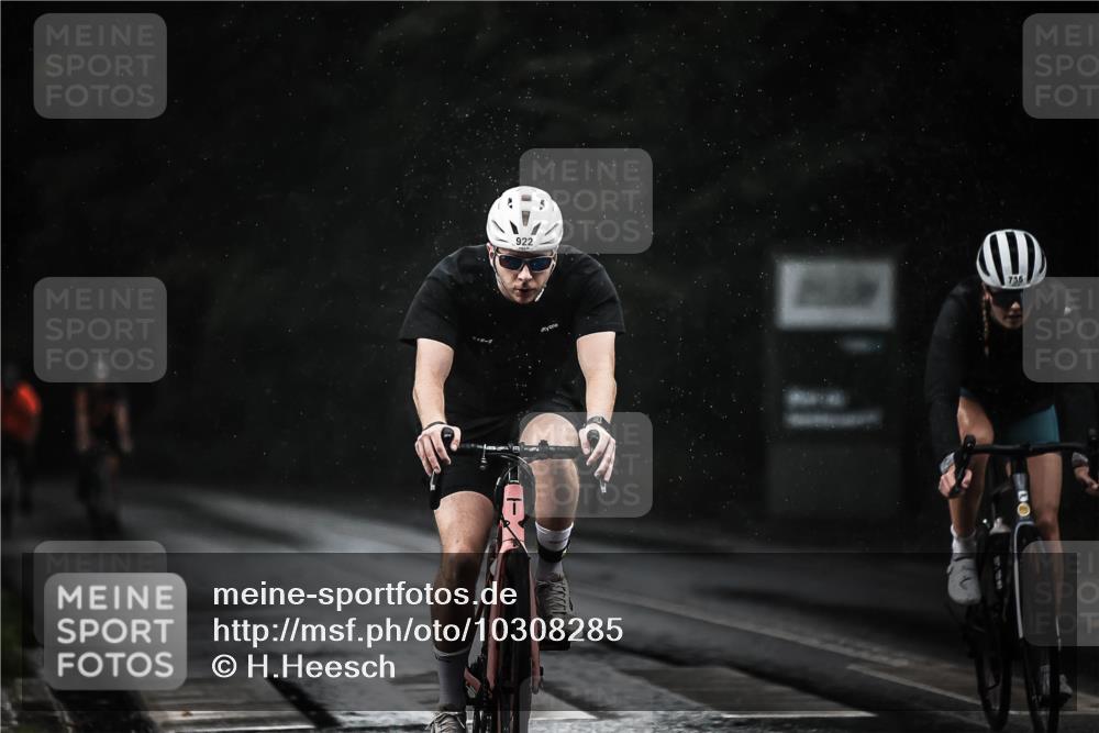 13.09.2026 - Stadtparktriathlon H.Heesch http://msf.ph/oto/10308285 13.09.2026 11:41:15 Radfahren 712, 735, 751, 805, 922, 934 meine-sportfotos.de