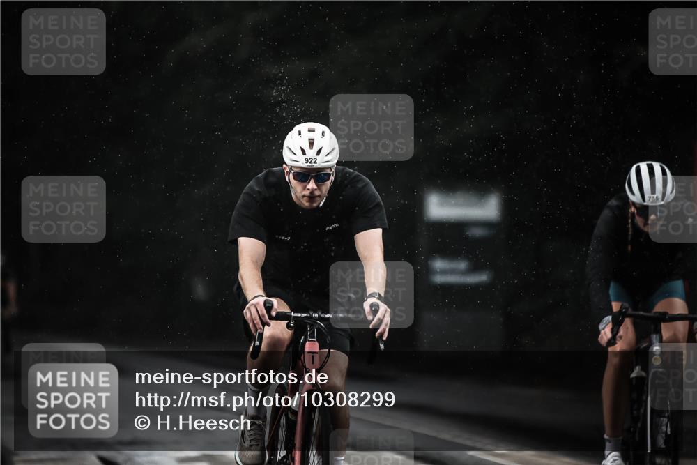 13.09.2026 - Stadtparktriathlon H.Heesch http://msf.ph/oto/10308299 13.09.2026 11:41:15 Radfahren 712, 735, 751, 805, 922, 934 meine-sportfotos.de