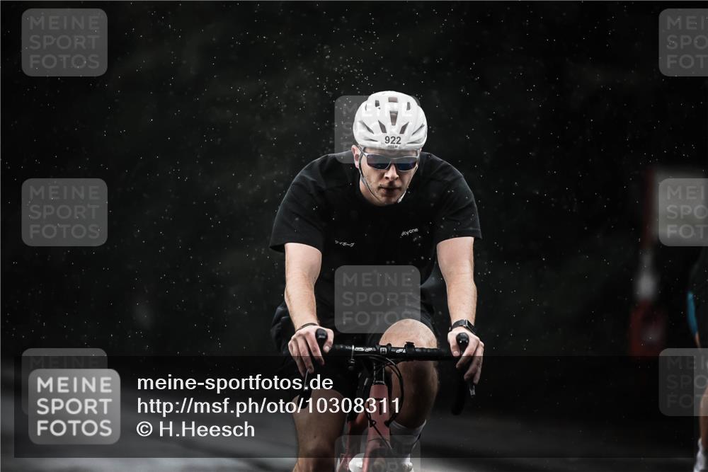 13.09.2026 - Stadtparktriathlon H.Heesch http://msf.ph/oto/10308311 13.09.2026 11:41:16 Radfahren 658, 712, 735, 751, 805, 922, 934 meine-sportfotos.de