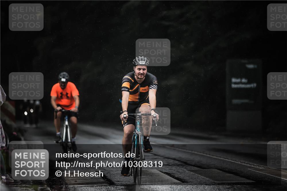 13.09.2026 - Stadtparktriathlon H.Heesch http://msf.ph/oto/10308319 13.09.2026 11:41:19 Radfahren 658, 735, 922, 934 meine-sportfotos.de