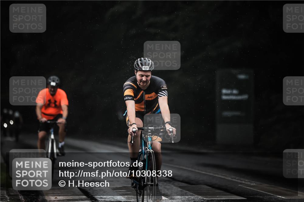 13.09.2026 - Stadtparktriathlon H.Heesch http://msf.ph/oto/10308338 13.09.2026 11:41:20 Radfahren 658, 735, 922, 934 meine-sportfotos.de