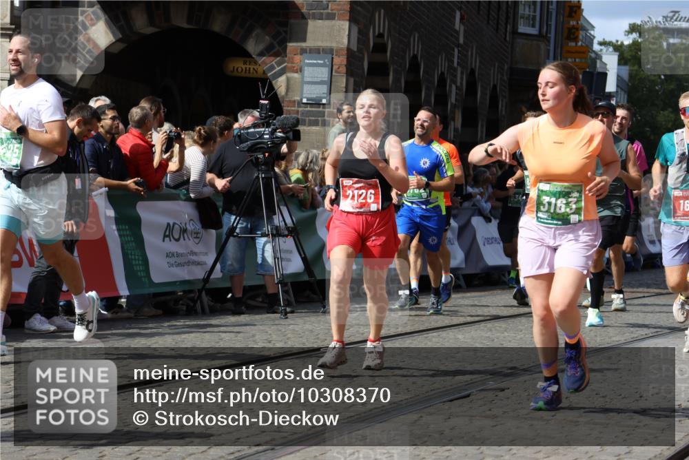 13.09.2026 - 21. swb-Marathon Bremen Strokosch-Dieckow http://msf.ph/oto/10308370 13.09.2026 13:30:27 Ziel 881, 1205, 1308, 1611, 1653, 1759, 1780, 1848, 1909, 1938, 2126, 2364, 3190, 4763, 5039, 5198, 5348, 5615, 5631, 6225, 6720, 6942, 6992, 6994, 7184, 7609, 7932, 7966, 8110, 8115, 8441, 8470, 9104, 9125, 9529, 625, 800, 834, 1067, 1926, 2369, 2452, 2723, 3163, 3425, 4206, 4332, 4342, 4415, 4425, 4748, 4757, 5506, 5551, 6134, 6343, 6347, 6523, 6988, 7253, 7567, 7645, 8116, 8117, 8762, 8878, 8966, 9011, 9108, 9692, 9695, 9699, 9825, 13090 meine-sportfotos.de