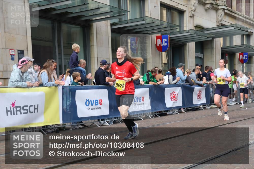 13.09.2026 - 21. swb-Marathon Bremen Strokosch-Dieckow http://msf.ph/oto/10308408 13.09.2026 10:54:34 Ziel 10589, 10608, 10646, 10704, 10901, 11040, 11174, 11569, 11620, 11860, 11874, 11889, 11976, 12313, 12519, 12800, 13526, 13592, 10067, 10146, 10359, 10410, 10503, 10577, 10631, 10704, 10749, 10765, 10837, 10884, 11039, 11099, 11118, 11389, 11476, 11593, 11843, 11989, 12038, 12265, 12328, 12467 meine-sportfotos.de