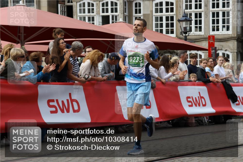 13.09.2026 - 21. swb-Marathon Bremen Strokosch-Dieckow http://msf.ph/oto/10308414 13.09.2026 13:01:57 Ziel 1614, 4118, 5369, 7950, 9137, 13063, 13168, 1667 meine-sportfotos.de