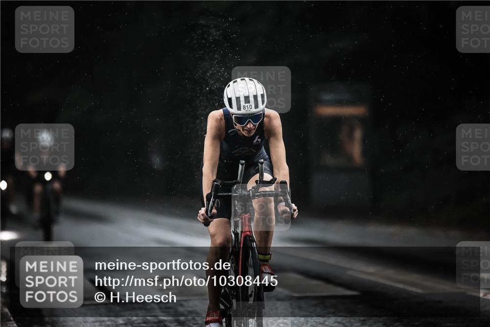 13.09.2026 - Stadtparktriathlon H.Heesch http://msf.ph/oto/10308445 13.09.2026 11:41:28 Radfahren 658, 715, 810, 897, 1800 meine-sportfotos.de