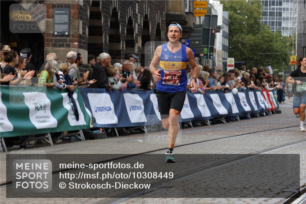 13.09.2026 - 21. swb-Marathon Bremen Strokosch-Dieckow http://msf.ph/oto/10308449 13.09.2026 13:02:11 Ziel 1614, 4696, 4739, 5601, 7950, 9137, 9233, 9583 meine-sportfotos.de
