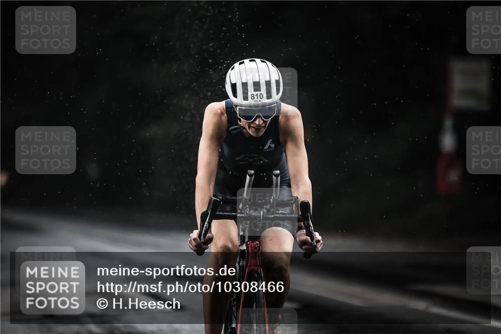 13.09.2026 - Stadtparktriathlon H.Heesch http://msf.ph/oto/10308466 13.09.2026 11:41:29 Radfahren 715, 810, 897, 1800 meine-sportfotos.de