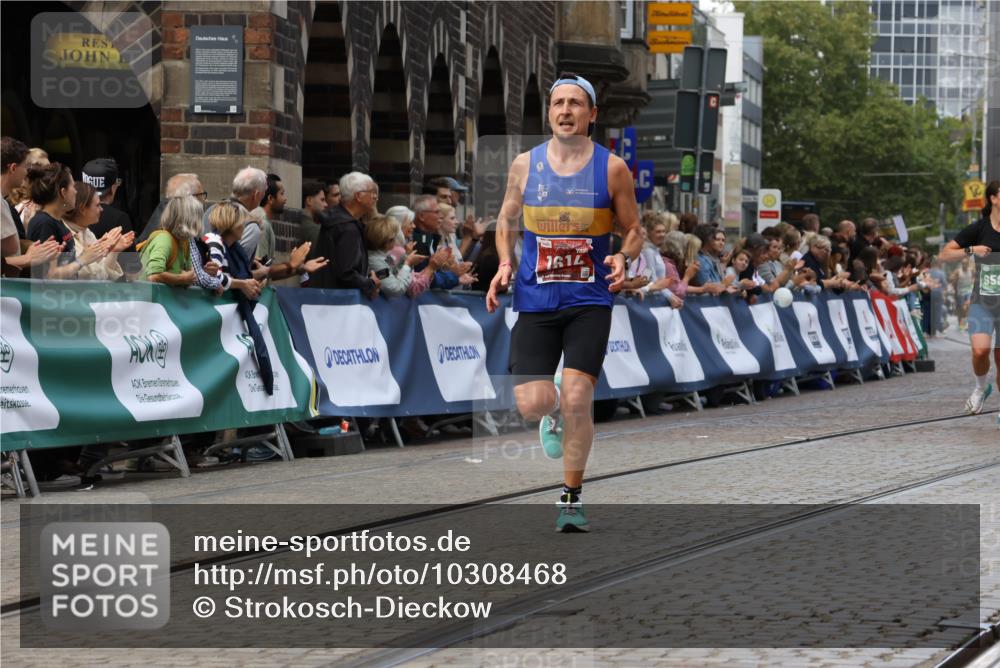 13.09.2026 - 21. swb-Marathon Bremen Strokosch-Dieckow http://msf.ph/oto/10308468 13.09.2026 13:02:11 Ziel 1614, 4696, 4739, 5601, 7950, 9137, 9233, 9583 meine-sportfotos.de