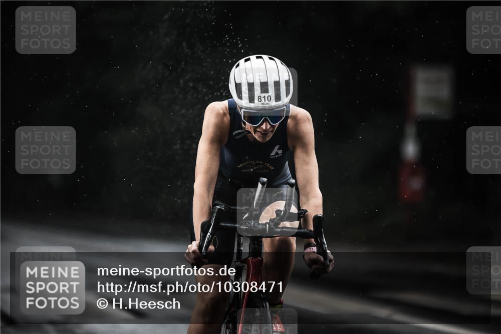 13.09.2026 - Stadtparktriathlon H.Heesch http://msf.ph/oto/10308471 13.09.2026 11:41:29 Radfahren 715, 810, 897, 1800 meine-sportfotos.de