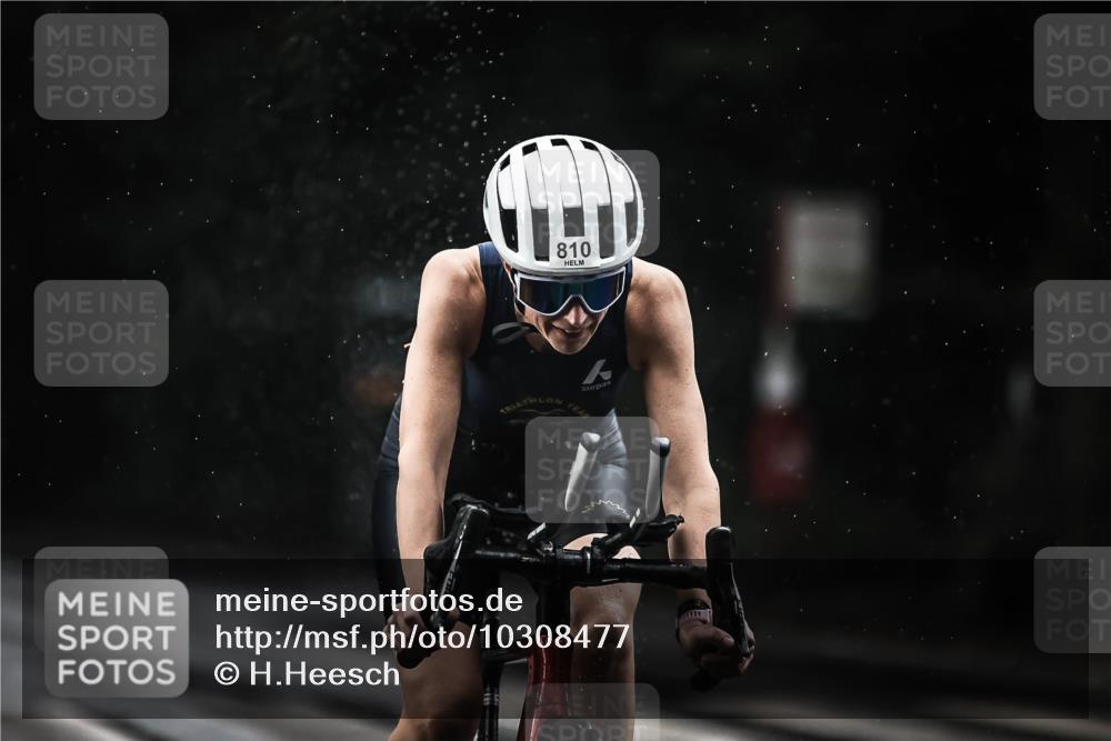 13.09.2026 - Stadtparktriathlon H.Heesch http://msf.ph/oto/10308477 13.09.2026 11:41:29 Radfahren 715, 810, 897, 1800 meine-sportfotos.de