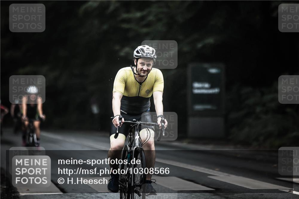 13.09.2026 - Stadtparktriathlon H.Heesch http://msf.ph/oto/10308566 13.09.2026 12:48:25 Radfahren 1186, 1212, 1235, 1237, 1260, 1272, 1275 meine-sportfotos.de
