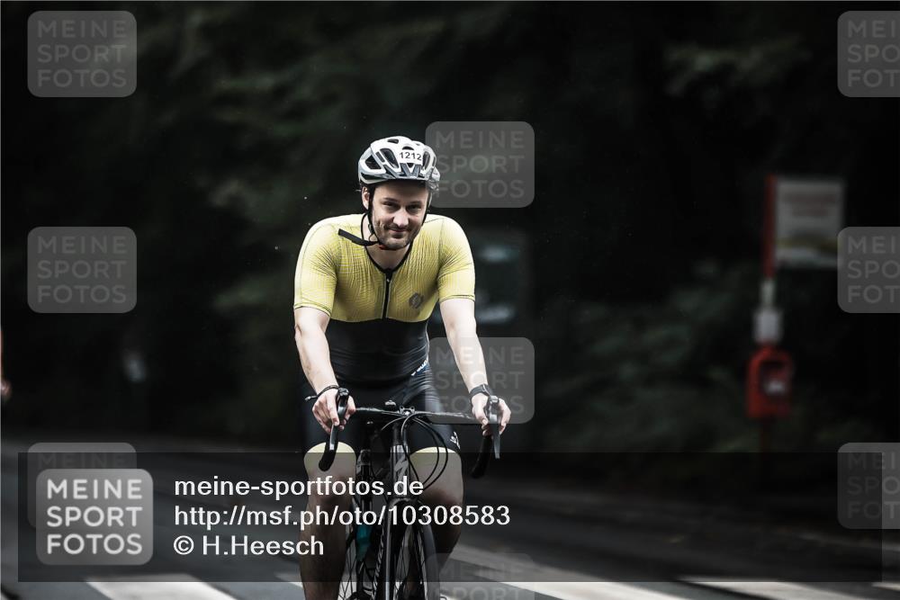 13.09.2026 - Stadtparktriathlon H.Heesch http://msf.ph/oto/10308583 13.09.2026 12:48:25 Radfahren 1186, 1212, 1235, 1237, 1260, 1272, 1275 meine-sportfotos.de