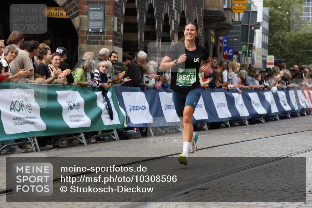 13.09.2026 - 21. swb-Marathon Bremen Strokosch-Dieckow http://msf.ph/oto/10308596 13.09.2026 13:02:14 Ziel 1614, 4696, 4739, 5601, 9233, 9583 meine-sportfotos.de