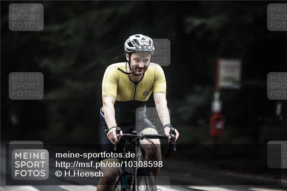 13.09.2026 - Stadtparktriathlon H.Heesch http://msf.ph/oto/10308598 13.09.2026 12:48:25 Radfahren 1186, 1212, 1235, 1237, 1260, 1272, 1275 meine-sportfotos.de