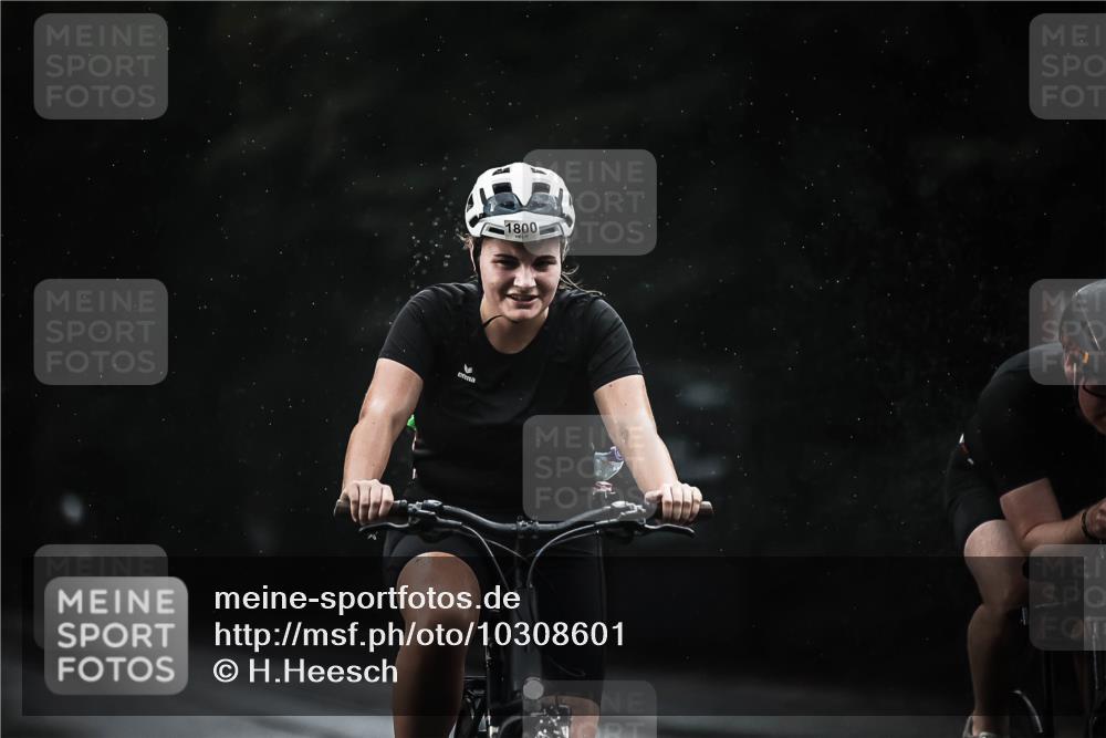13.09.2026 - Stadtparktriathlon H.Heesch http://msf.ph/oto/10308601 13.09.2026 11:41:34 Radfahren 714, 715, 773, 810, 891, 897, 1800 meine-sportfotos.de