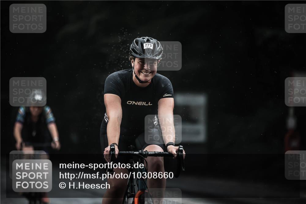 13.09.2026 - Stadtparktriathlon H.Heesch http://msf.ph/oto/10308660 13.09.2026 11:41:38 Radfahren 714, 715, 773, 891, 897, 1800 meine-sportfotos.de