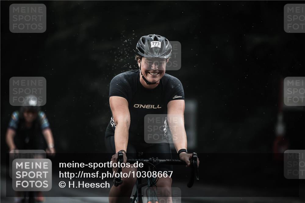 13.09.2026 - Stadtparktriathlon H.Heesch http://msf.ph/oto/10308667 13.09.2026 11:41:38 Radfahren 714, 715, 773, 891, 897, 1800 meine-sportfotos.de