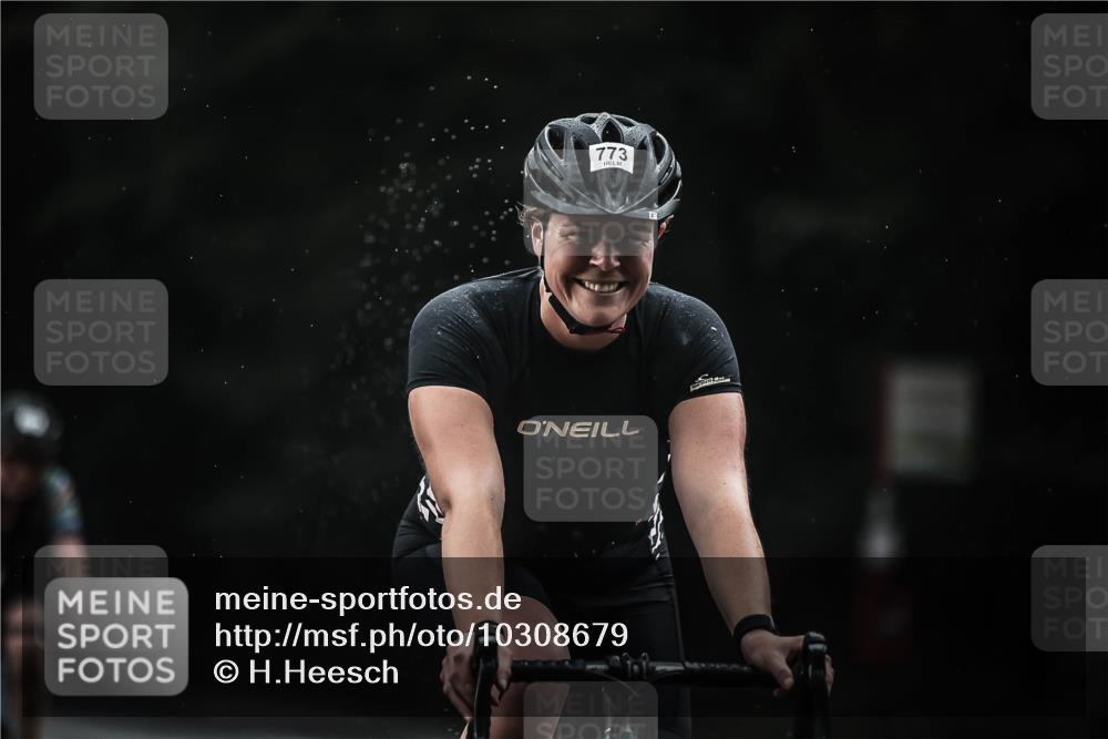13.09.2026 - Stadtparktriathlon H.Heesch http://msf.ph/oto/10308679 13.09.2026 11:41:39 Radfahren 714, 773, 891, 897, 1800 meine-sportfotos.de