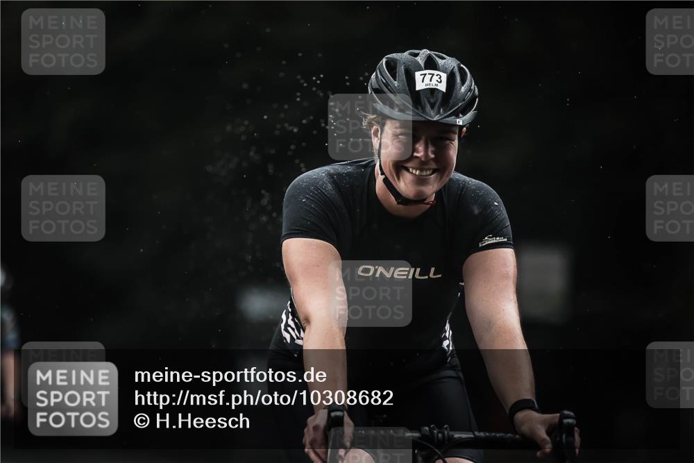 13.09.2026 - Stadtparktriathlon H.Heesch http://msf.ph/oto/10308682 13.09.2026 11:41:39 Radfahren 714, 773, 891, 897, 1800 meine-sportfotos.de