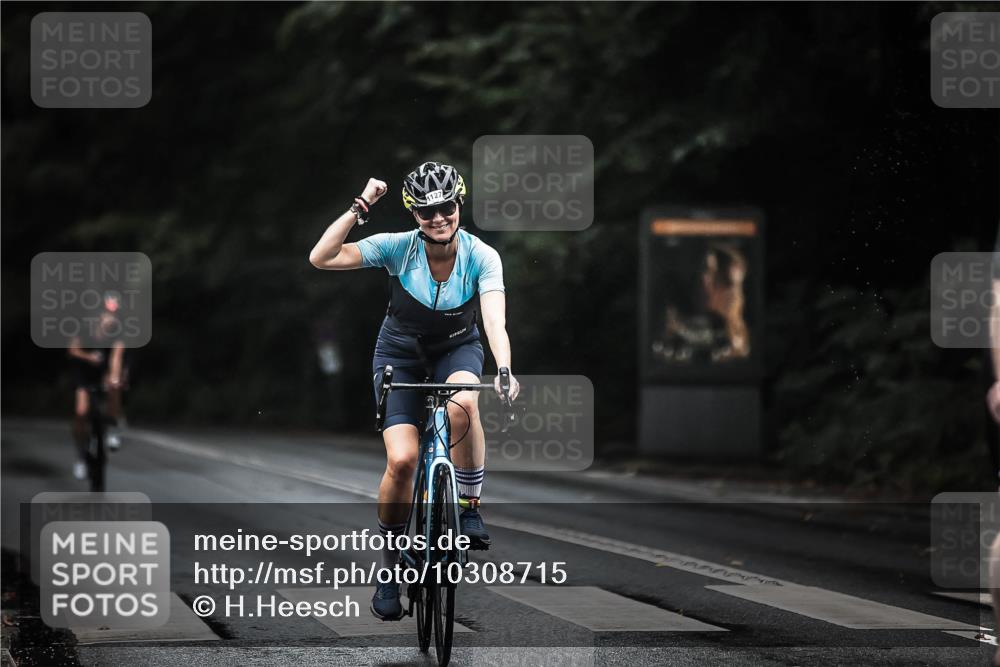 13.09.2026 - Stadtparktriathlon H.Heesch http://msf.ph/oto/10308715 13.09.2026 12:48:33 Radfahren 1127, 1186, 1191, 1235, 1271, 1272, 1275 meine-sportfotos.de
