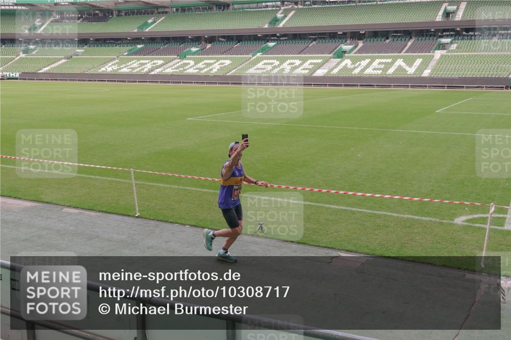13.09.2026 - 21. swb-Marathon Bremen Michael Burmester http://msf.ph/oto/10308717 13.09.2026 12:40:58 Laufen im Stadion 126, 371, 453, 603, 640, 650, 671, 735, 744, 862, 912, 957, 1136, 1336, 1379, 1381, 1411, 1508, 1540, 1571, 1614, 1797, 1822, 1852, 1860, 1901, 1930, 1950, 2986, 3624, 4381, 4399, 4795, 4936, 6198, 6201, 6264, 6630, 7118, 7671, 8065, 9065, 9329, 9630, 10034, 13080, 13224, 346, 466, 658, 895, 1090, 1118, 1385, 1485, 1583, 1604, 1754, 2073, 2141, 2352, 2585, 2670, 3080, 3606, 3617, 6112, 7244, 7650, 7768, 8729 meine-sportfotos.de