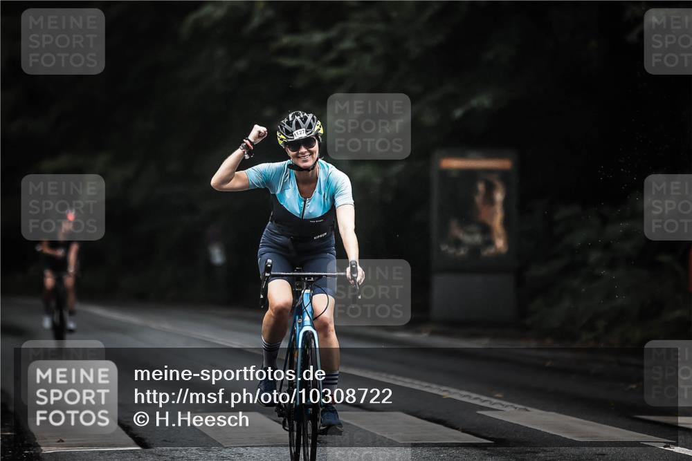 13.09.2026 - Stadtparktriathlon H.Heesch http://msf.ph/oto/10308722 13.09.2026 12:48:33 Radfahren 1127, 1186, 1191, 1235, 1271, 1272, 1275 meine-sportfotos.de