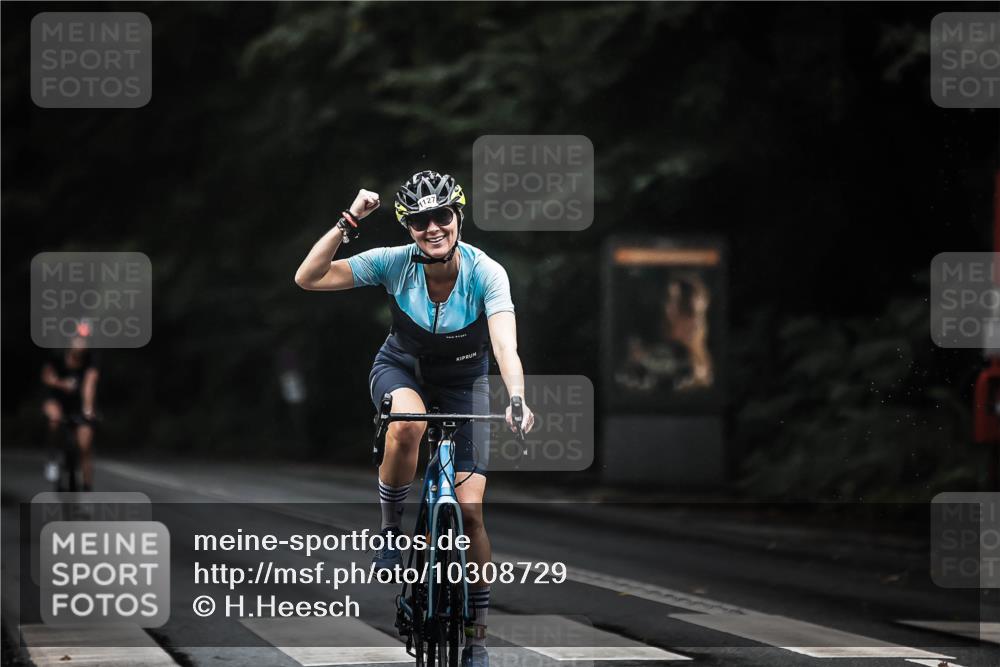 13.09.2026 - Stadtparktriathlon H.Heesch http://msf.ph/oto/10308729 13.09.2026 12:48:33 Radfahren 1127, 1186, 1191, 1235, 1271, 1272, 1275 meine-sportfotos.de