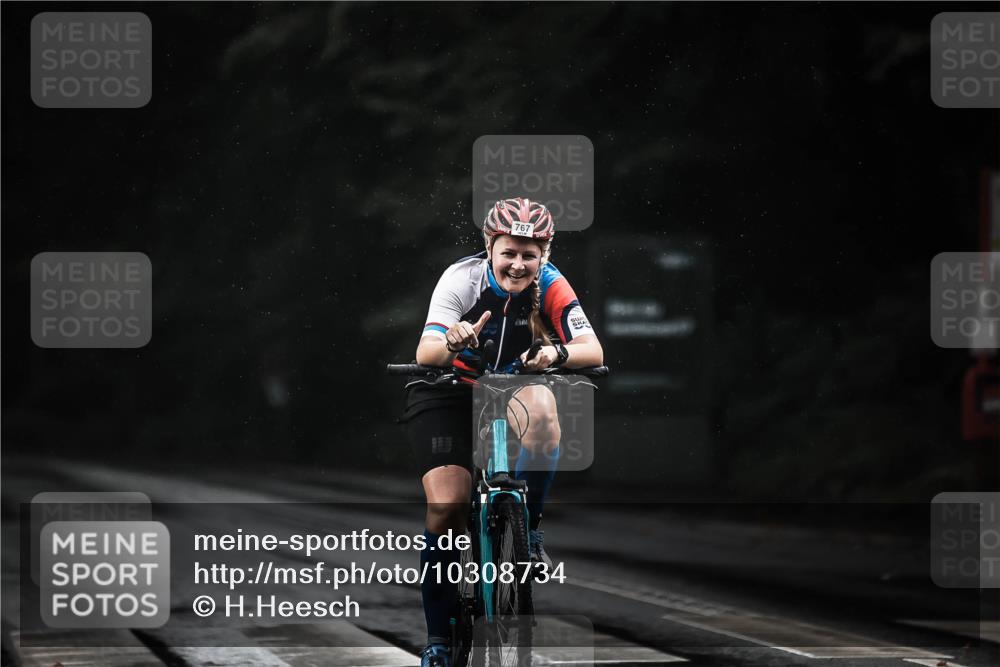 13.09.2026 - Stadtparktriathlon H.Heesch http://msf.ph/oto/10308734 13.09.2026 11:41:46 Radfahren 710, 714, 767 meine-sportfotos.de