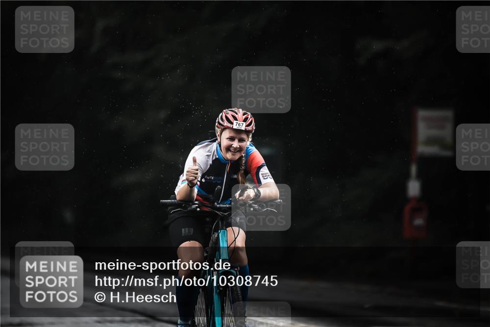 13.09.2026 - Stadtparktriathlon H.Heesch http://msf.ph/oto/10308745 13.09.2026 11:41:46 Radfahren 710, 714, 767 meine-sportfotos.de
