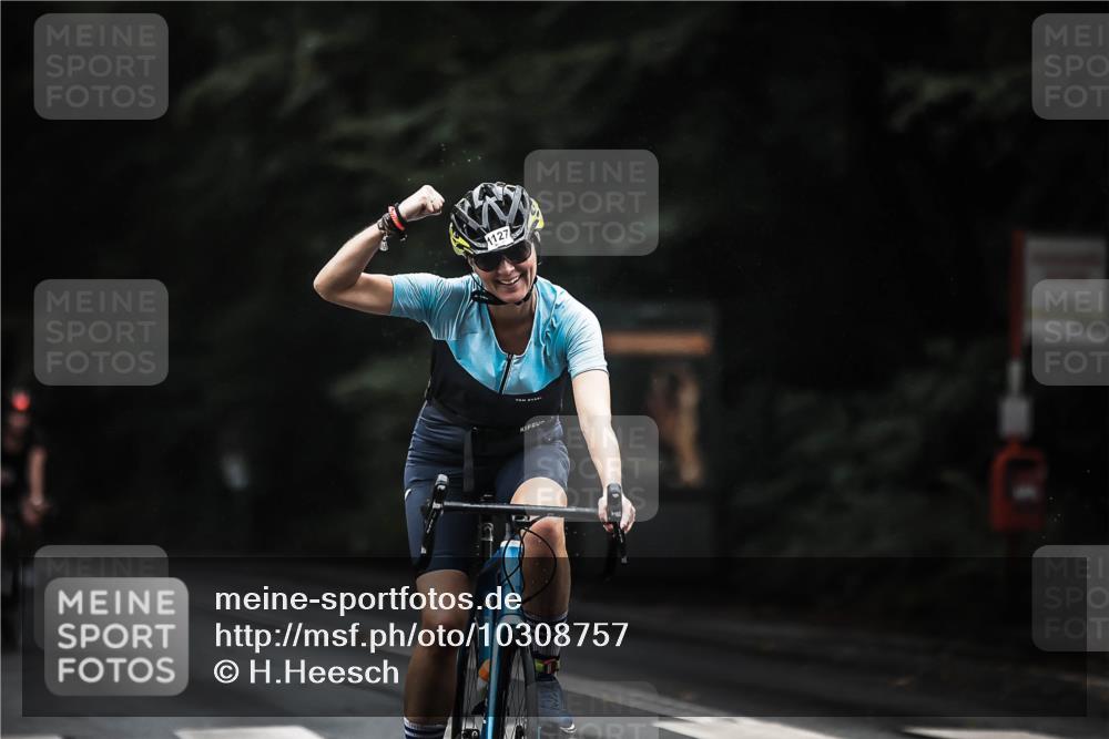 13.09.2026 - Stadtparktriathlon H.Heesch http://msf.ph/oto/10308757 13.09.2026 12:48:34 Radfahren 1127, 1186, 1191, 1235, 1271, 1272 meine-sportfotos.de